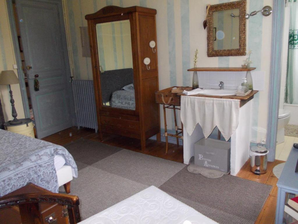 B&B Maison Gaudin Cognac Ruang foto